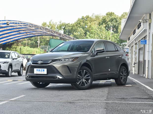 一汽豐田 凌放HARRIER 2023款 2.0L CVT兩驅(qū)進(jìn)取版 一汽豐田 凌放HARRIER 2023款 2.0L CVT兩驅(qū)進(jìn)取版