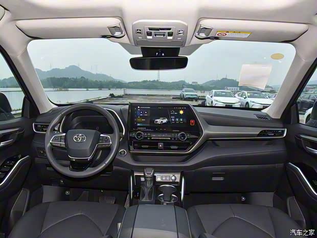 廣汽豐田 漢蘭達(dá) 2024款 2.5L智能電混雙擎四驅(qū)尊貴版 7座