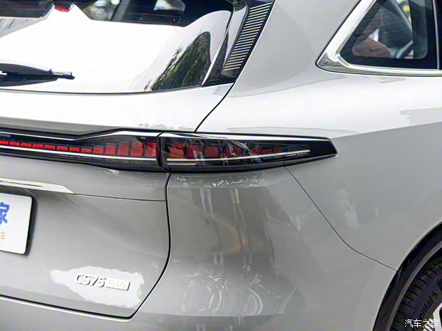 长安汽车 长安CS75 PLUS 2025款 第四代 1.5T 试装车 长安汽车 长安CS75 PLUS 2025款 第四代 1.5T 试装车