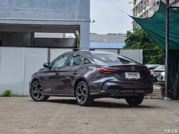 上汽集團(tuán) MG5 2024款 300TGI DCT高配版