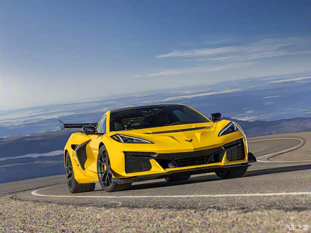 通用汽车 科尔维特 2025款 ZR1 Coupe ZTK Package 北美版 通用汽车 科尔维特 2025款 ZR1 Coupe ZTK Package 北美版