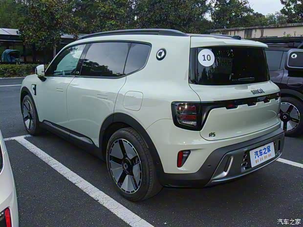 smart smart精靈#5 2024款 432kW 四驅基本型