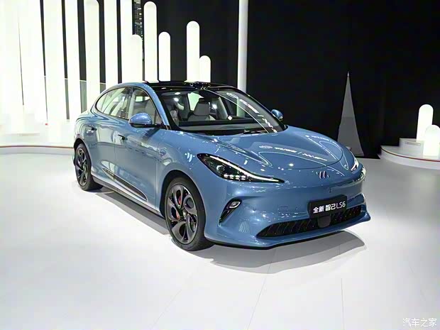 智己汽車 智己LS6 2025款 579kW 四驅(qū) 智己汽車 智己LS6 2025款 579kW 四驅(qū)