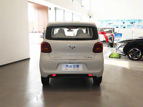 2025款 四门版 臻享款 2025款 四门版 臻享款