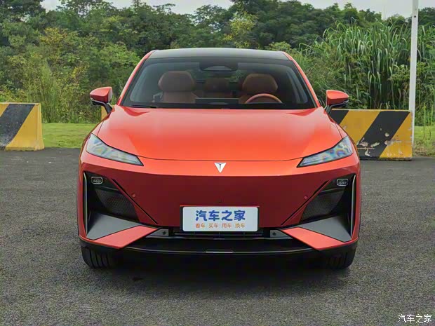 深蓝汽车 深蓝S07 2024款 S07 520Max 乾崑智驾ADS SE纯电版