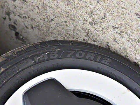 2024款 第三代 215km 青春版 2024款 第三代 215km 青春版