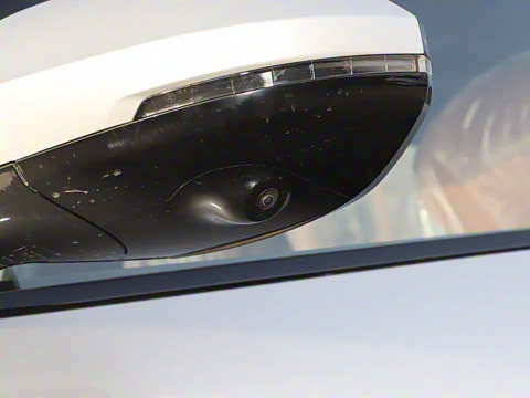 2025款 210Max增程版 5座 2025款 210Max增程版 5座