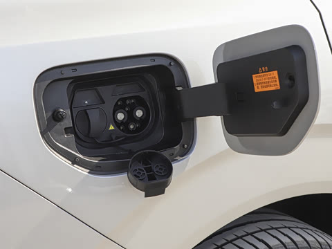 2025款 636Ultra智驾版 5座 2025款 636Ultra智驾版 5座