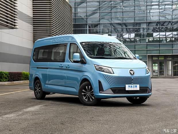 福田汽车 图雅诺大V 2024款 高级小客 2.0T手动 长轴中顶 后单胎7/9座 福田汽车 图雅诺大V 2024款 高级小客 2.0T手动 长轴中顶 后单胎7/9座