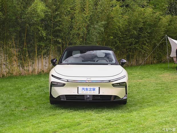 小鹏汽车 小鹏P7+ 2024款 230kw 小鹏汽车 小鹏P7+ 2024款 230kw