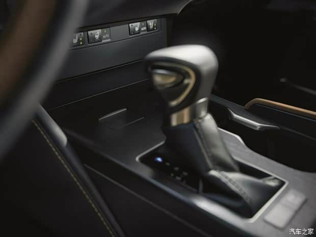 雷克薩斯 雷克薩斯ES 2025款 Black Line Special Edition