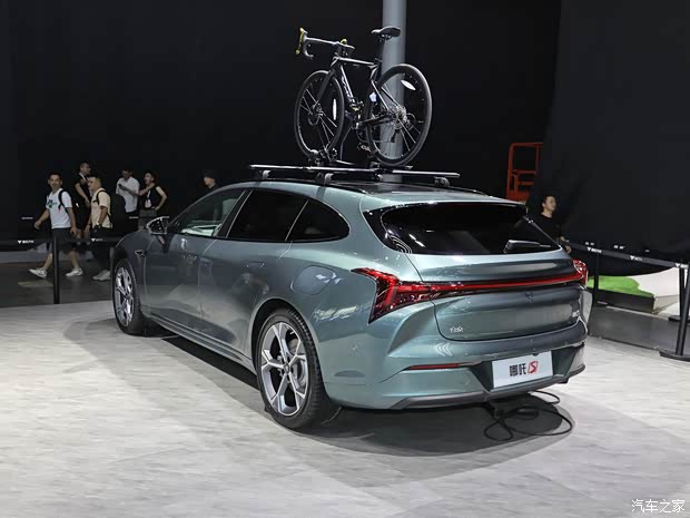 合众汽车 哪吒S猎装 2024款 增程300 Pro版 合众汽车 哪吒S猎装 2024款 增程300 Pro版