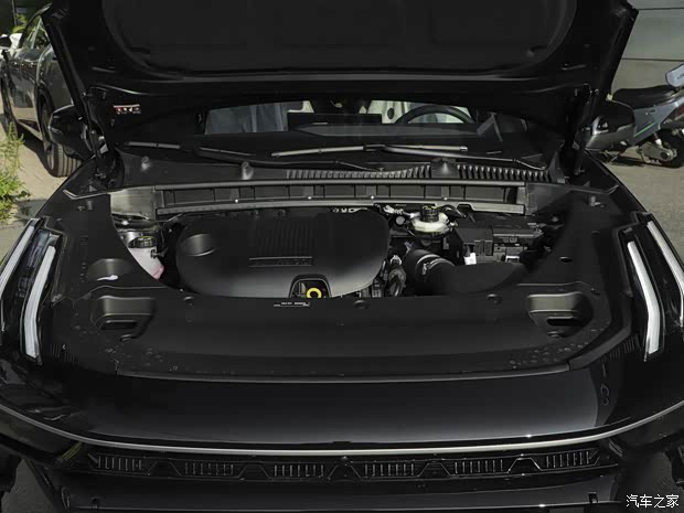 领克 领克03 2025款 1.5TD DCT冠军版