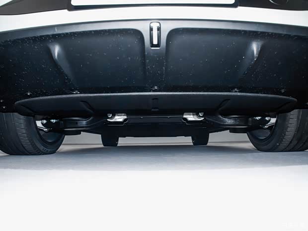 智己汽車 智己LS6 2025款 579kW 四驅(qū)