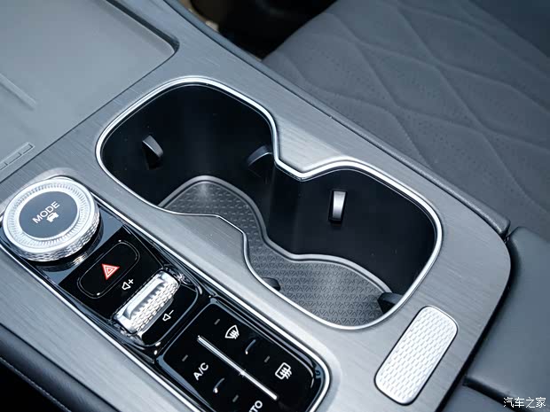 奇瑞汽车 瑞虎8 PLUS 2025款 290TGDI DCT豪华型