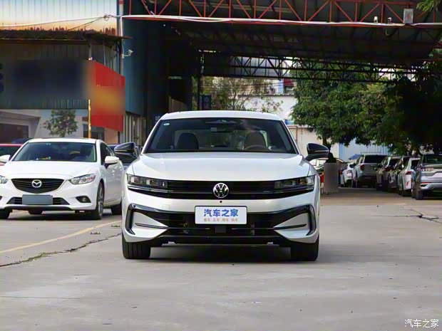 一汽-大众 迈腾 2024款 380TSI DSG至尊版 一汽-大众 迈腾 2024款 380TSI DSG至尊版