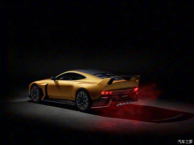 阿斯頓·馬丁 Valiant 2024款 基本型