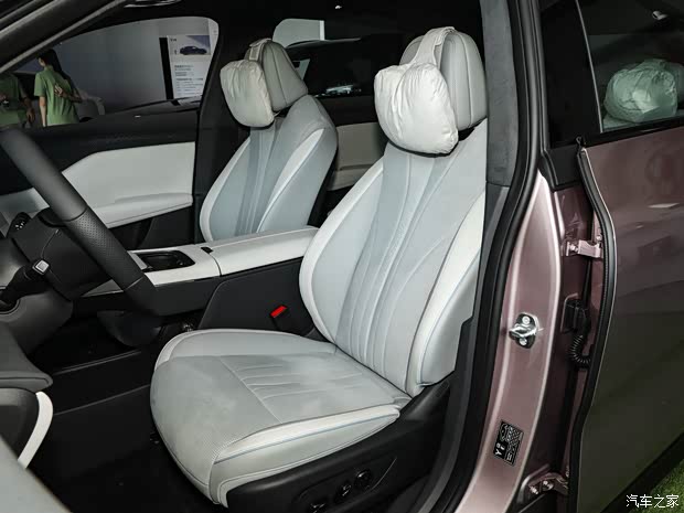 岚图汽车 岚图知音 2024款 四驱全球版 岚图汽车 岚图知音 2024款 四驱全球版