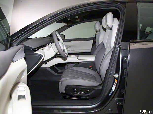 深蓝汽车 深蓝L07 2024款 530Max乾崑智驾ADS SE纯电版 深蓝汽车 深蓝L07 2024款 530Max乾崑智驾ADS SE纯电版