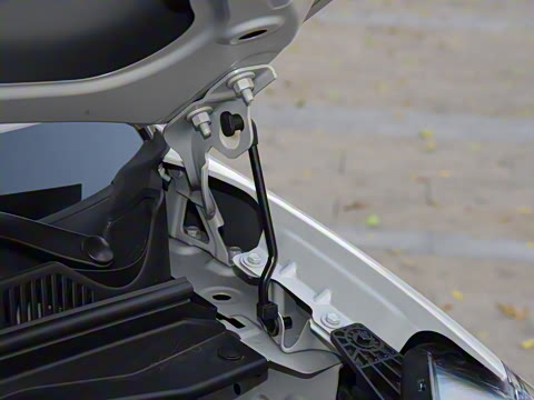 2025款 四门版 臻享+款 2025款 四门版 臻享+款