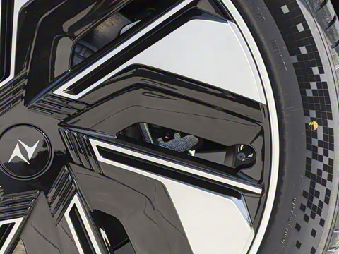 2025款 636Ultra智驾版 5座 2025款 636Ultra智驾版 5座