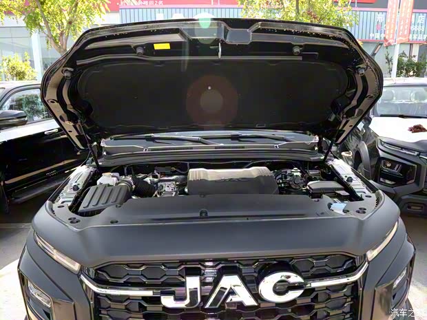 江淮汽車 悍途 2023款 2.0T 自動柴油四驅(qū)精英型大雙