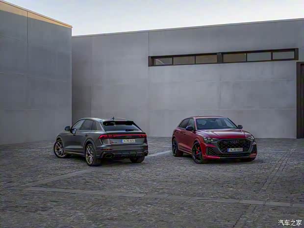 Audi Sport 奥迪RS Q8 2024款 RS Q8 Performance 欧洲版