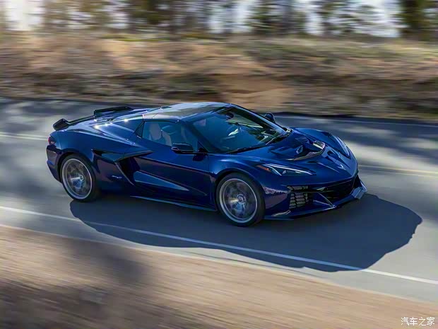 通用汽车 科尔维特 2025款 ZR1 Convertible 通用汽车 科尔维特 2025款 ZR1 Convertible