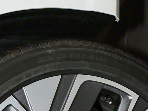 2025款 300TSI DSG尊行版 2025款 300TSI DSG尊行版