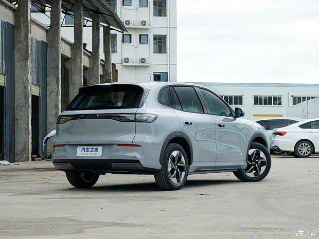 吉利汽車 銀河E5 2024款 440Km 探索版