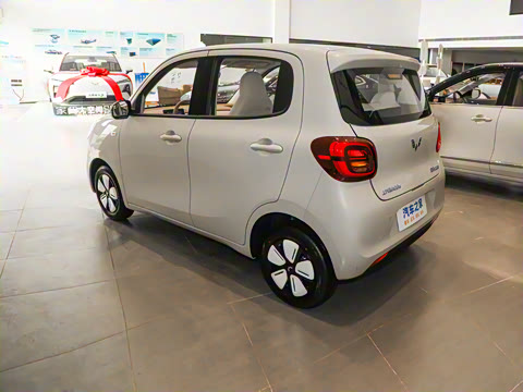 2025款 四门版 臻享款 2025款 四门版 臻享款