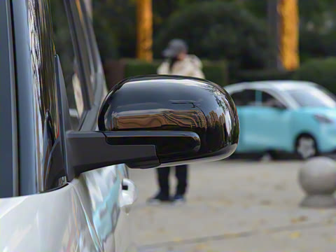 2025款 四门版 臻享+款 2025款 四门版 臻享+款