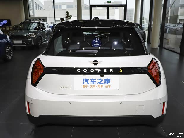 光束汽车 电动MINI COOPER 2024款 COOPER SE 艺术家