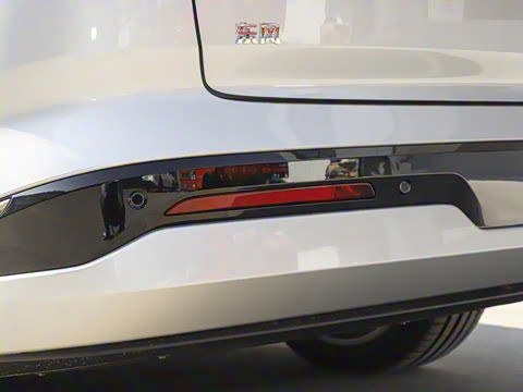 2025款 636Max纯电版 5座 2025款 636Max纯电版 5座