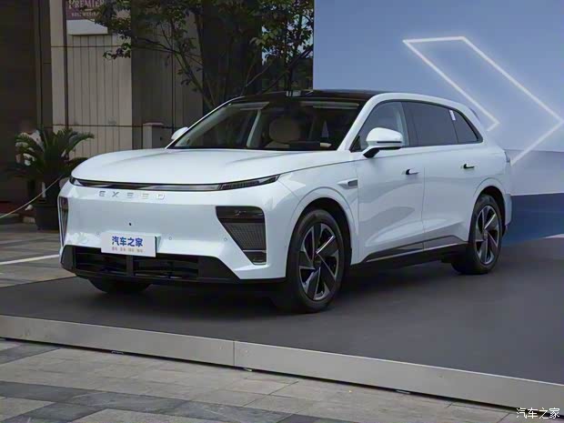 星途 星纪元 ET 2024款 增程 200 Max 星途 星纪元 ET 2024款 增程 200 Max