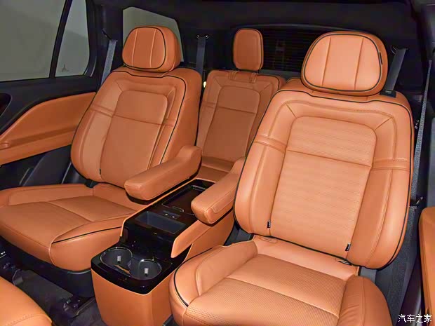 長安林肯 飛行家 2024款 3.0T V6 四驅(qū)總統(tǒng)版 六座