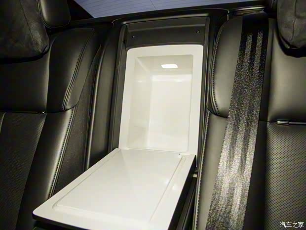 北汽新能源 享界S9 2024款 Ultra 四驅(qū)旗艦版