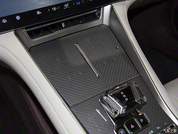 腾势汽车 腾势Z9GT 2024款 GT 插电混动版 腾势汽车 腾势Z9GT 2024款 GT 插电混动版