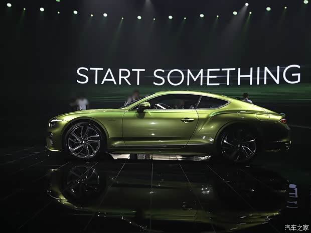 宾利 欧陆插电混动 2025款 GT 极致版 宾利 欧陆插电混动 2025款 GT 极致版