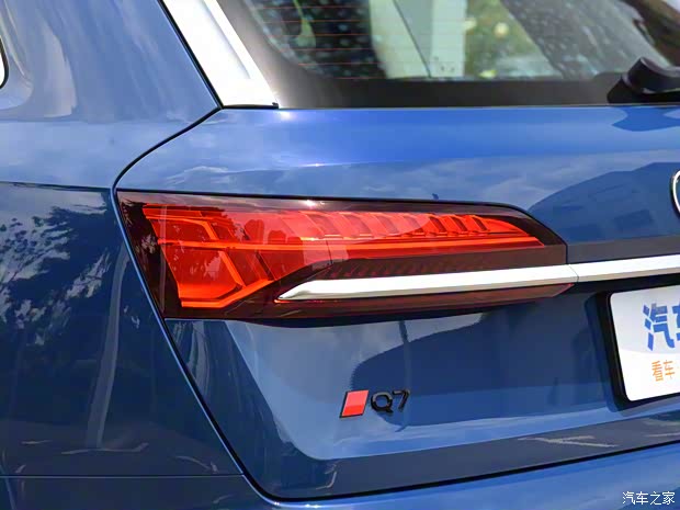 奧迪(進(jìn)口) 奧迪Q7 2024款 45 TFSI quattro S line運動型