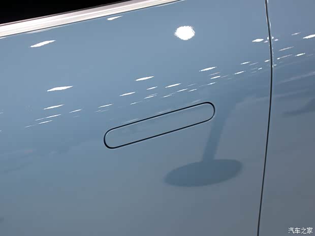 LUXEED 智界 智界R7 2024款 四驅基本型