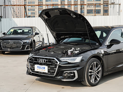 2025款 40 TFSI 豪华动感型 2025款 40 TFSI 豪华动感型