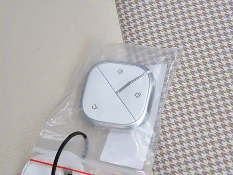 2025款 四门版 臻享+款 2025款 四门版 臻享+款