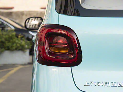 2025款 四门版 臻享款 2025款 四门版 臻享款