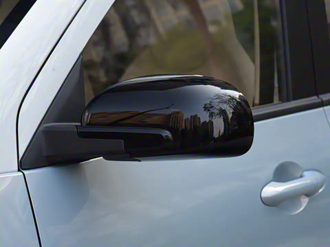 2025款 四门版 臻享+款 2025款 四门版 臻享+款