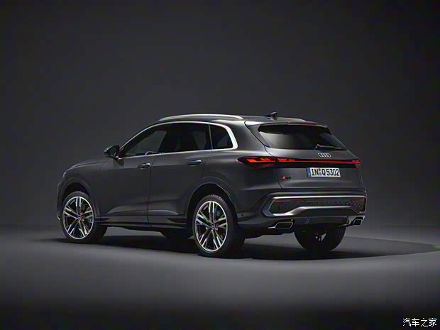 奥迪(进口) 奥迪Q5(进口) 2025款 2.0 TFSI quattro S line 奥迪(进口) 奥迪Q5(进口) 2025款 2.0 TFSI quattro S line