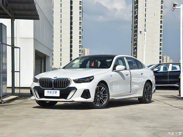 華晨寶馬 寶馬5系 2024款 530Li 領(lǐng)先型 M運動套裝