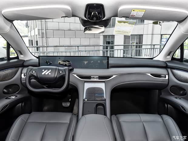 智己汽车 智己LS6 2025款 灵蜥智驾版