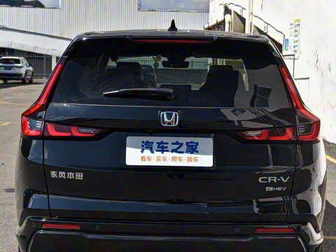 2024款 2.0L e:HEV 两驱智睿版 2024款 2.0L e:HEV 两驱智睿版