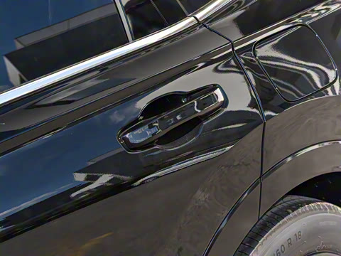 2024款 2.0L e:HEV 两驱智睿版 2024款 2.0L e:HEV 两驱智睿版